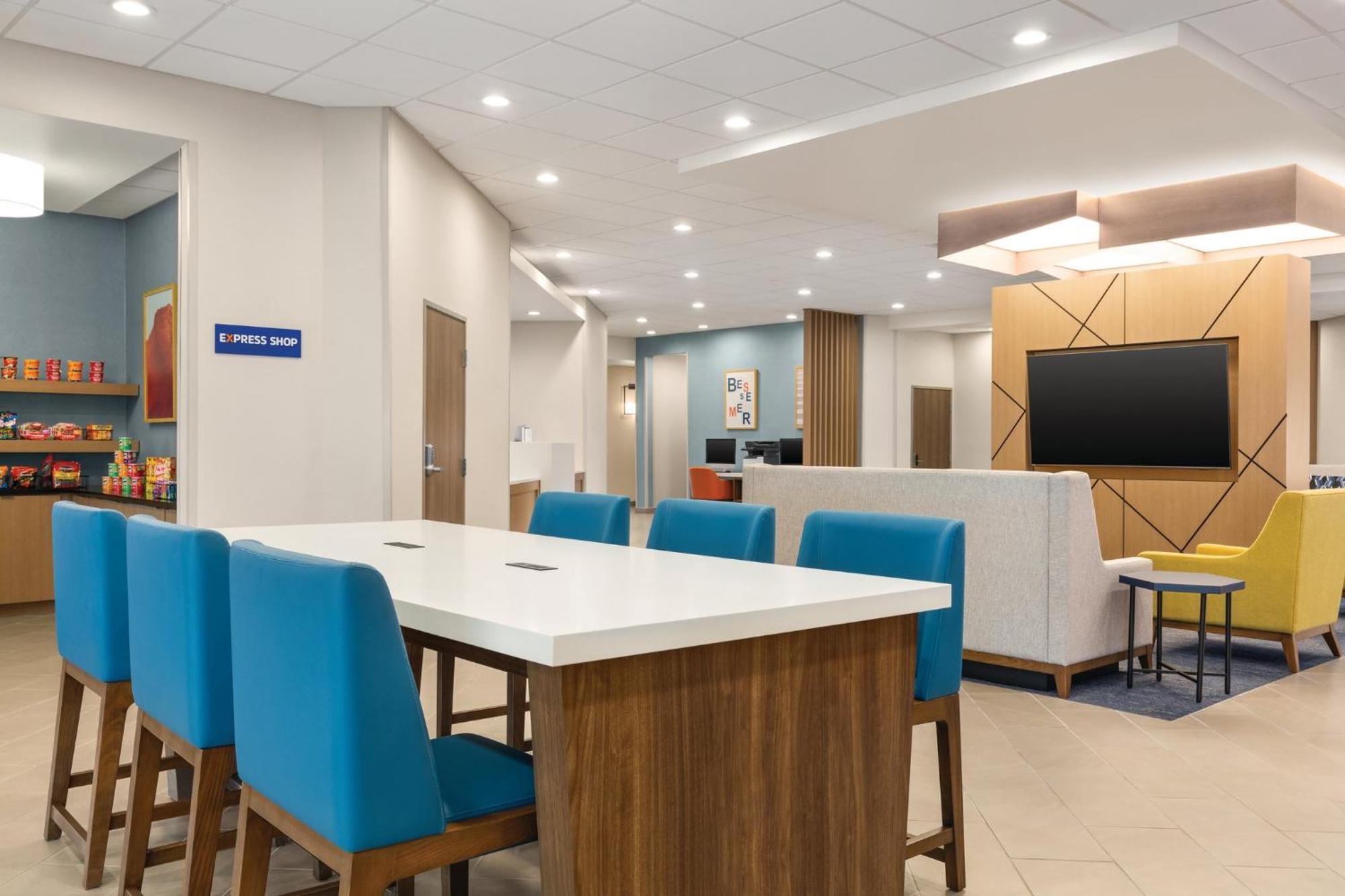 Holiday Inn Express & Suites Bessemer - Birmingham Sw By Ihg Eksteriør billede